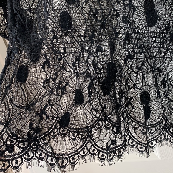 Very gorgeous Top🖤 - Picture 2 of 4